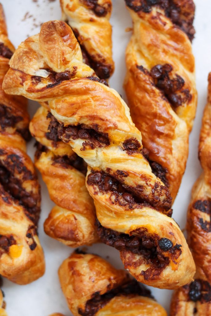 Chocolate Twist Recipe (With Custard) - My Morning Mocha
