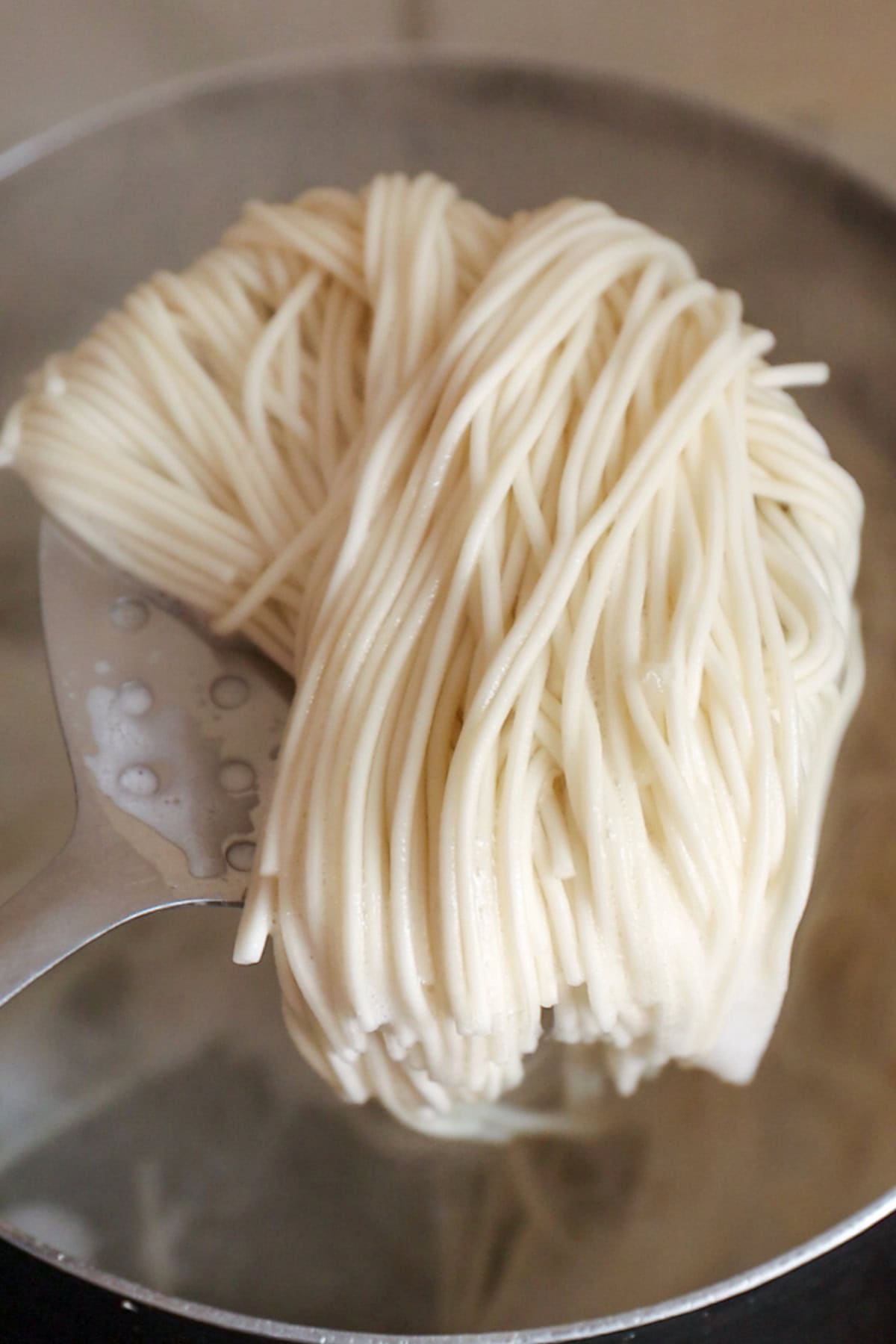cooked ramen noodles