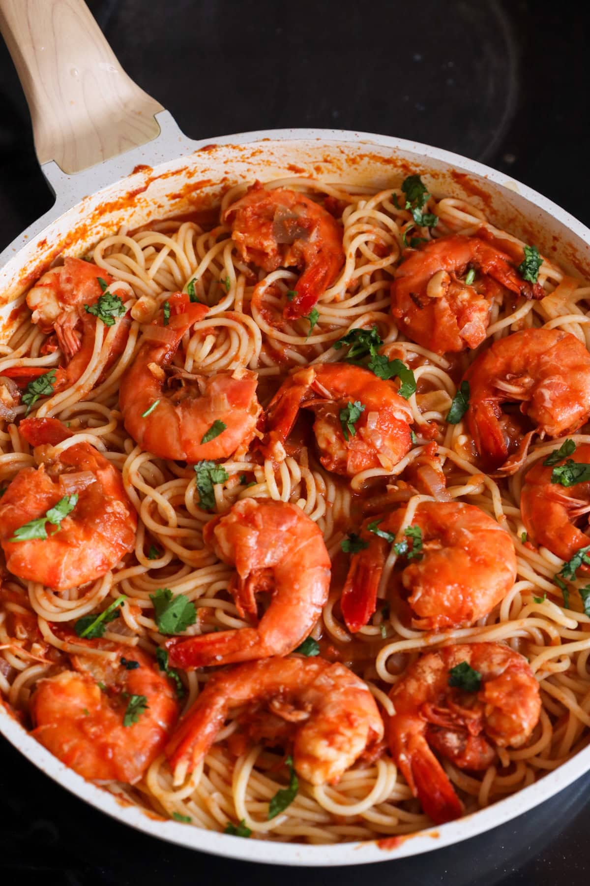 spaghetti in sauce