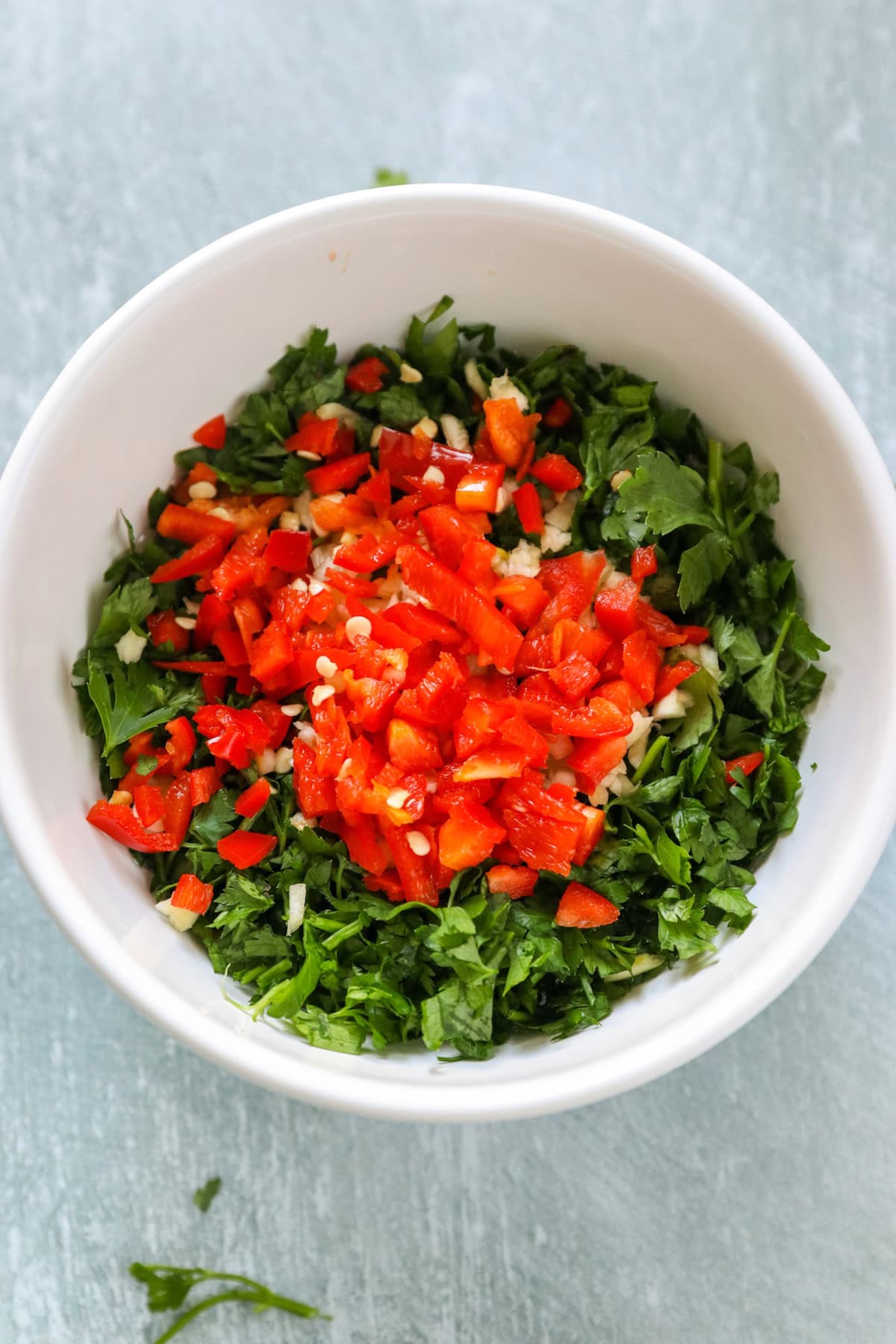 diced chillies, garlic and parsley